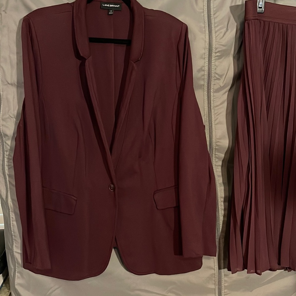 Lane Bryant 22 Burgundy Bryant Blazer w/ matching lined chiffon skirt